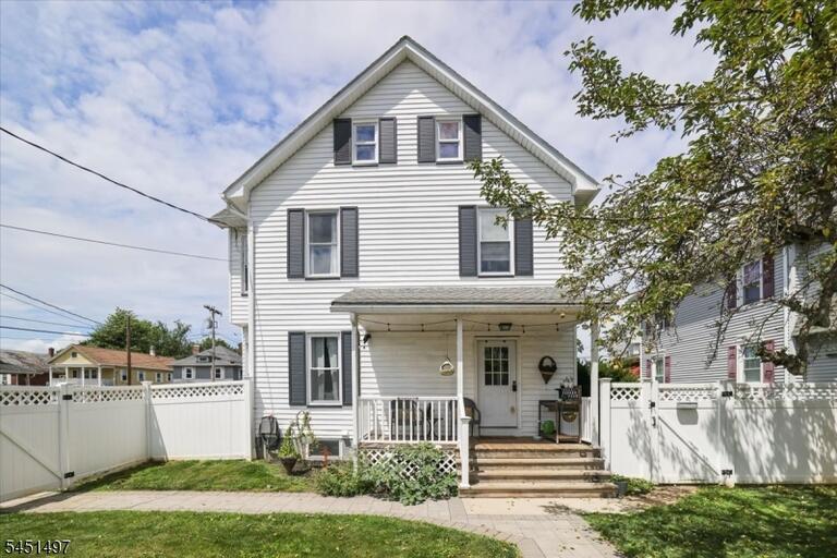 Property listing MLS 4046806 photo 5