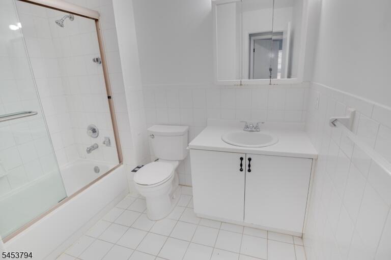 Property listing MLS 4046823 photo 23