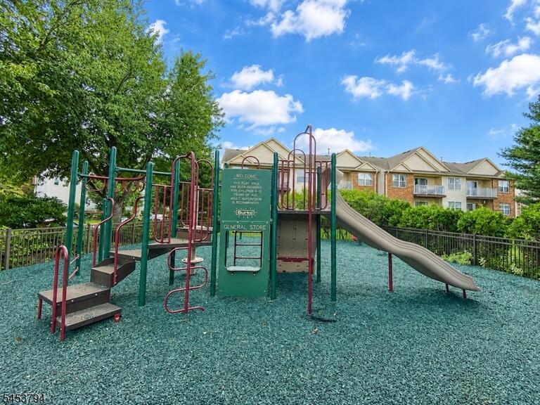 Property listing MLS 4046823 photo 32
