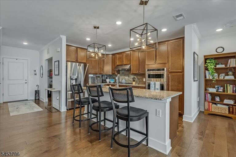Property listing MLS 4046828 photo 5