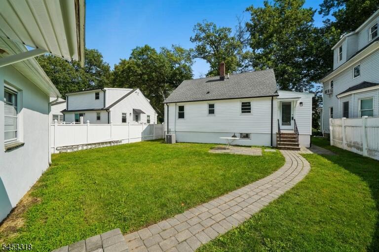 Property listing MLS 4046835 photo 30