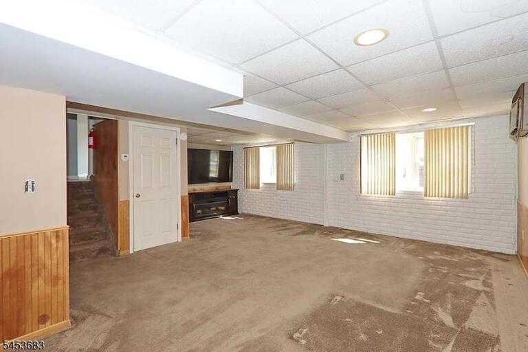 Property listing MLS 4046857 photo 18
