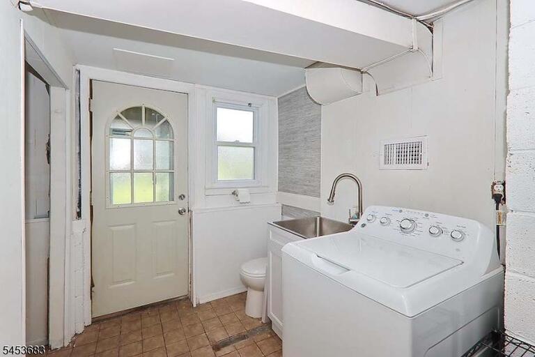 Property listing MLS 4046857 photo 19