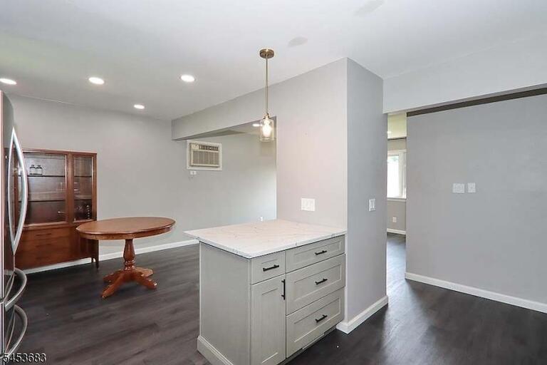 Property listing MLS 4046857 photo 7