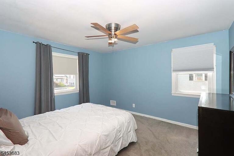 Property listing MLS 4046857 photo 9