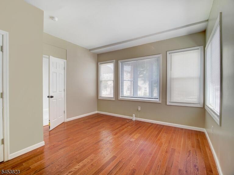Property listing MLS 4046861 photo 13