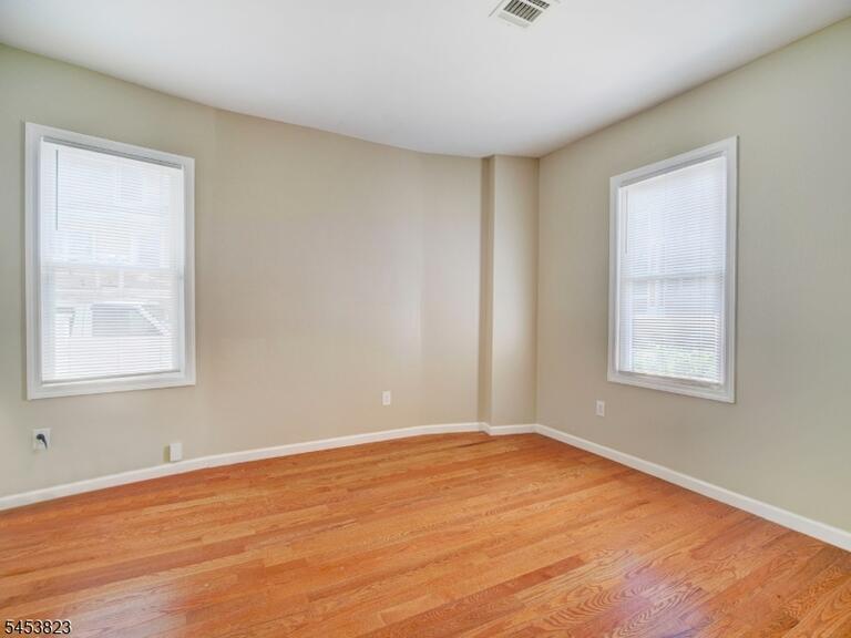 Property listing MLS 4046861 photo 14