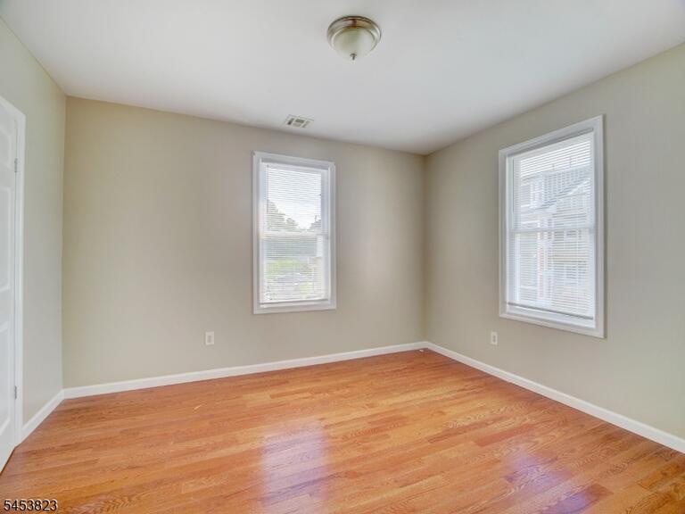 Property listing MLS 4046861 photo 9