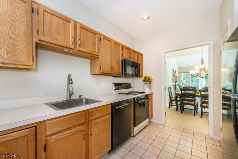 Property listing MLS 4046863 photo 10