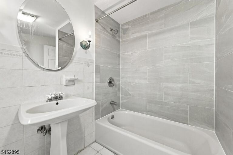 Property listing MLS 4046879 photo 21