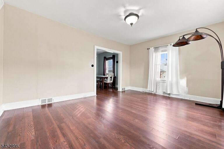 Property listing MLS 4046879 photo 5