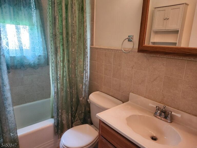 Property listing MLS 4046886 photo 11