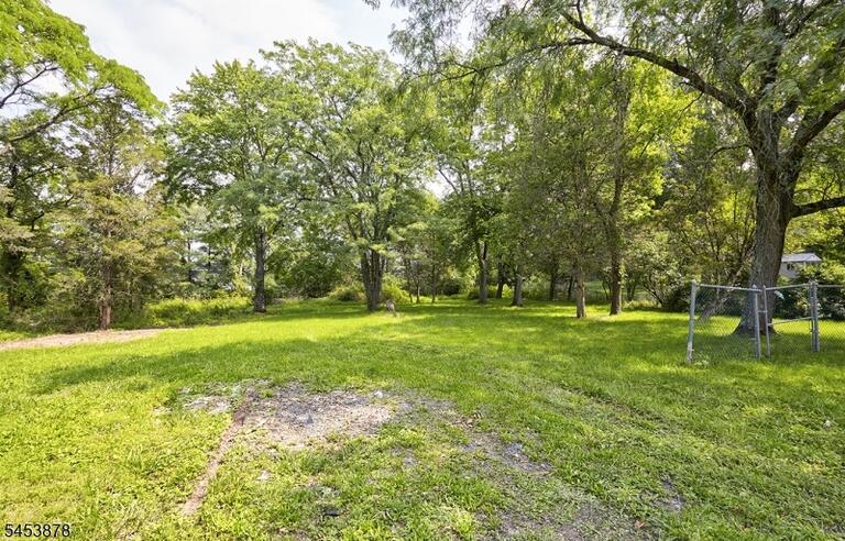 Property listing MLS 4046896 photo 34