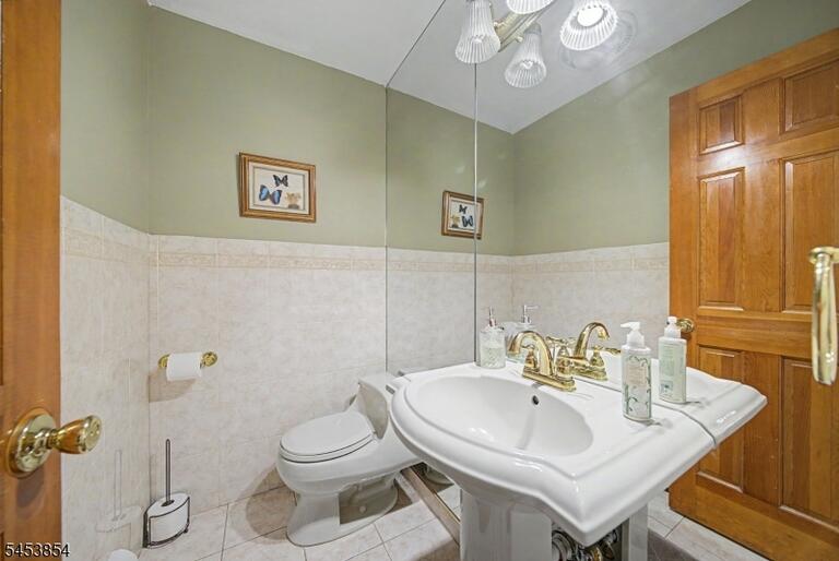 Property listing MLS 4046920 photo 11