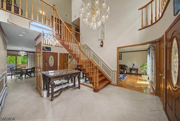 Property listing MLS 4046920 photo 5