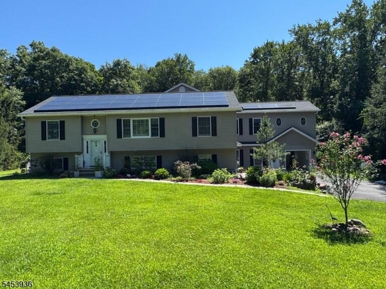 Property listing MLS 4046952 photo 4