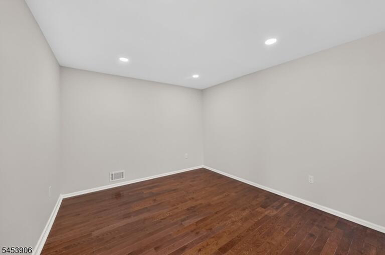 Property listing MLS 4046956 photo 13