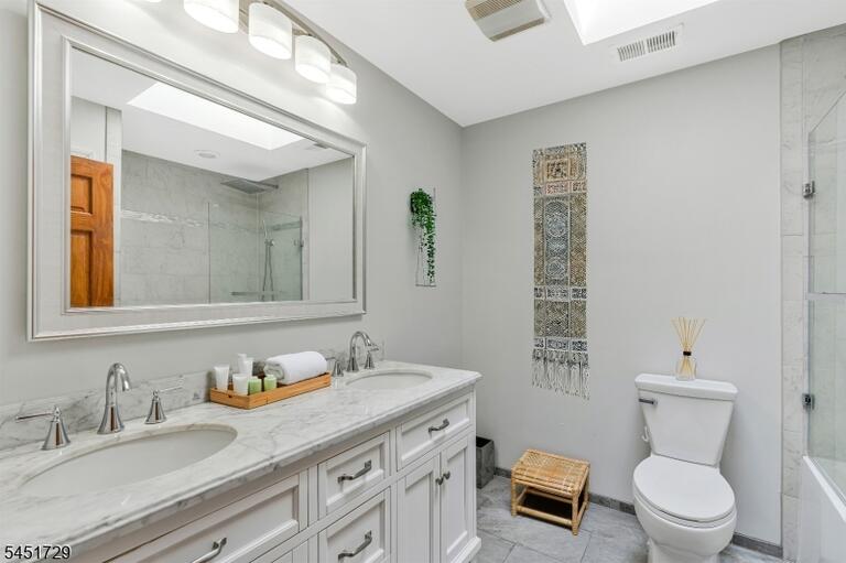 Property listing MLS 4047021 photo 14