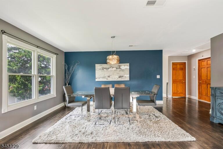 Property listing MLS 4047021 photo 7