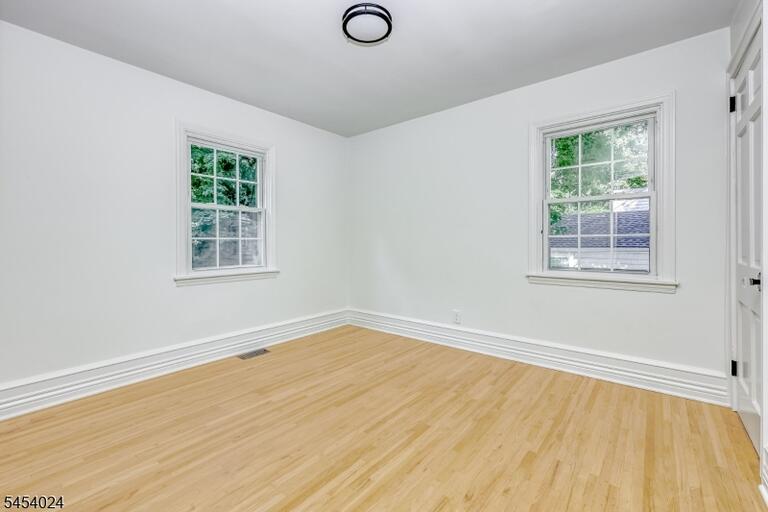 Property listing MLS 4047027 photo 12