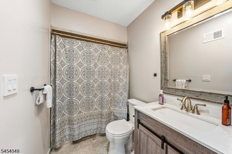 Property listing MLS 4047047 photo 13