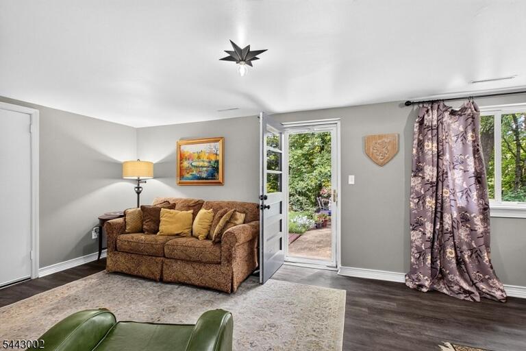 Property listing MLS 4047051 photo 23