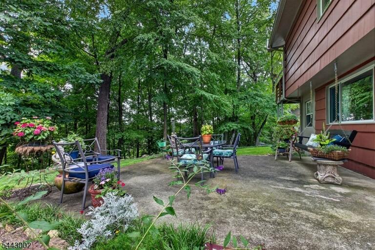 Property listing MLS 4047051 photo 26