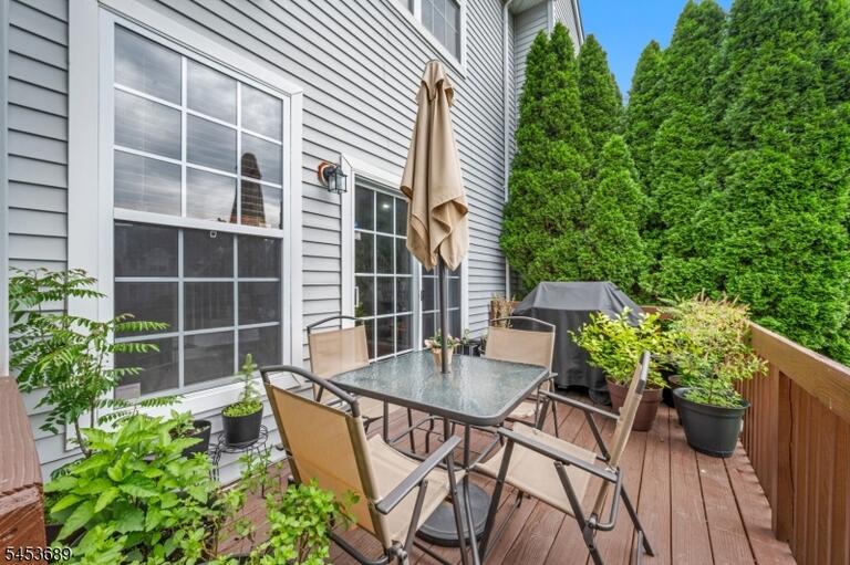 Property listing MLS 4047086 photo 8