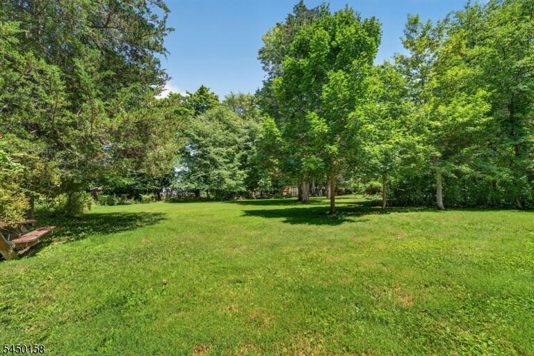Property listing MLS 4047112 photo 15