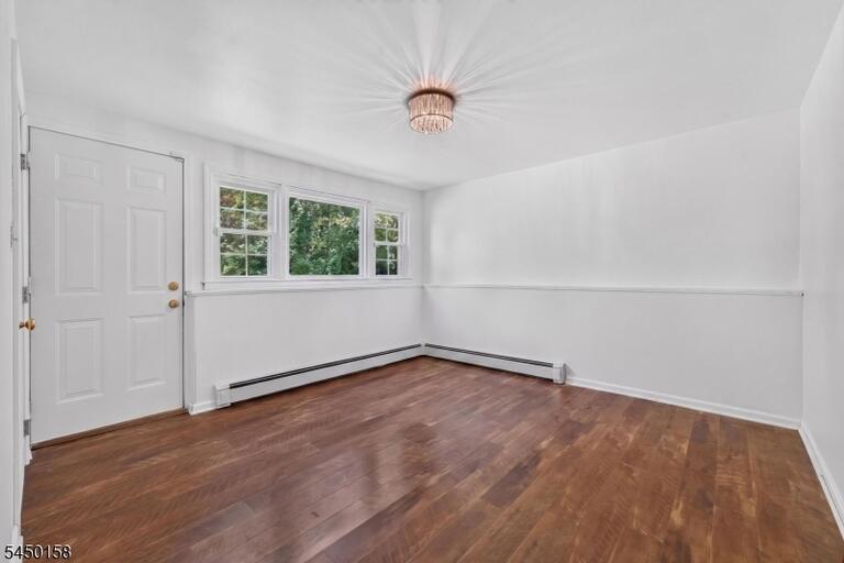 Property listing MLS 4047112 photo 9