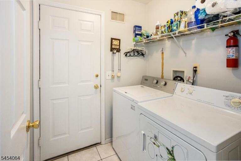 Property listing MLS 4047122 photo 21