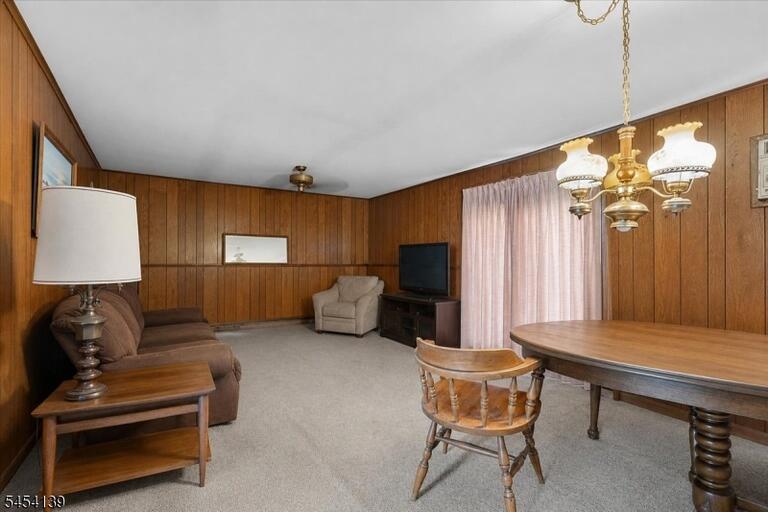 Property listing MLS 4047125 photo 26