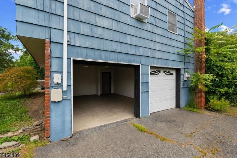 Property listing MLS 4047125 photo 38
