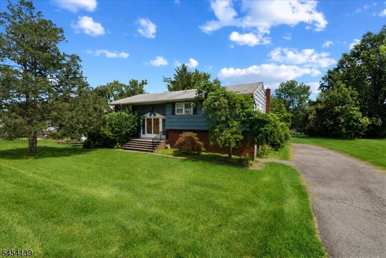 Property listing MLS 4047125 photo 39