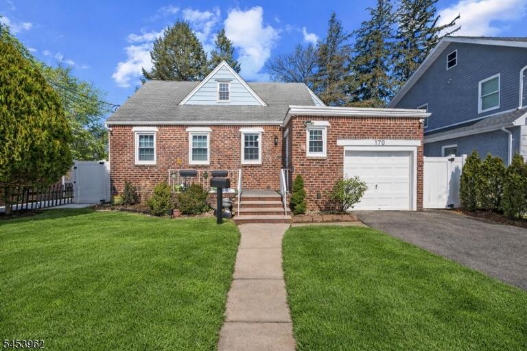 Property listing MLS 4047134 photo 1
