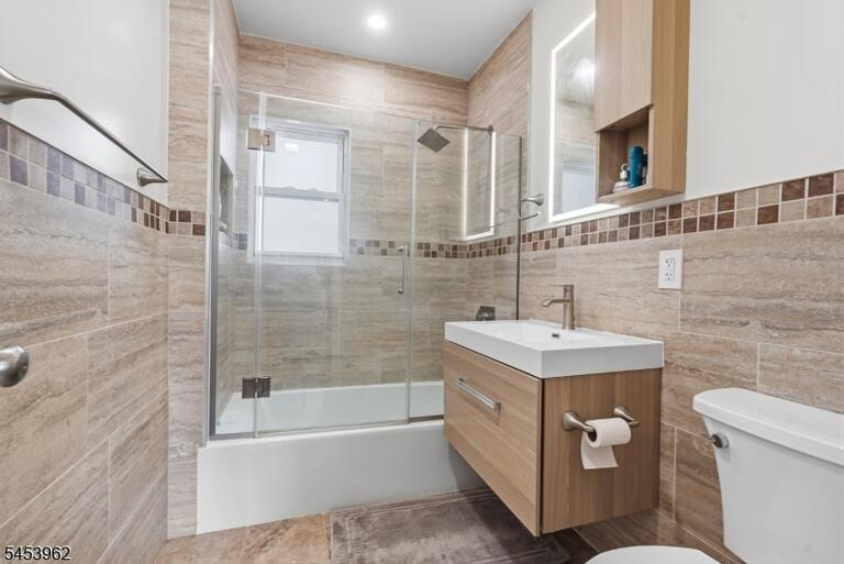 Property listing MLS 4047134 photo 8