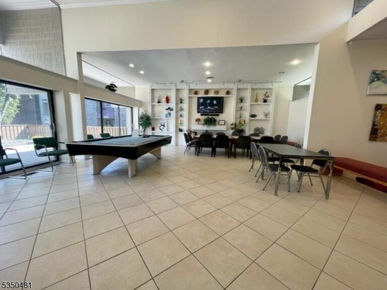 Property listing MLS 4047144 photo 20