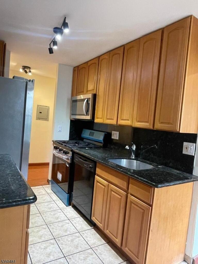 Property listing MLS 4047144 photo 7