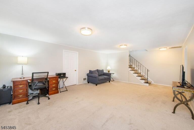 Property listing MLS 4047146 photo 15