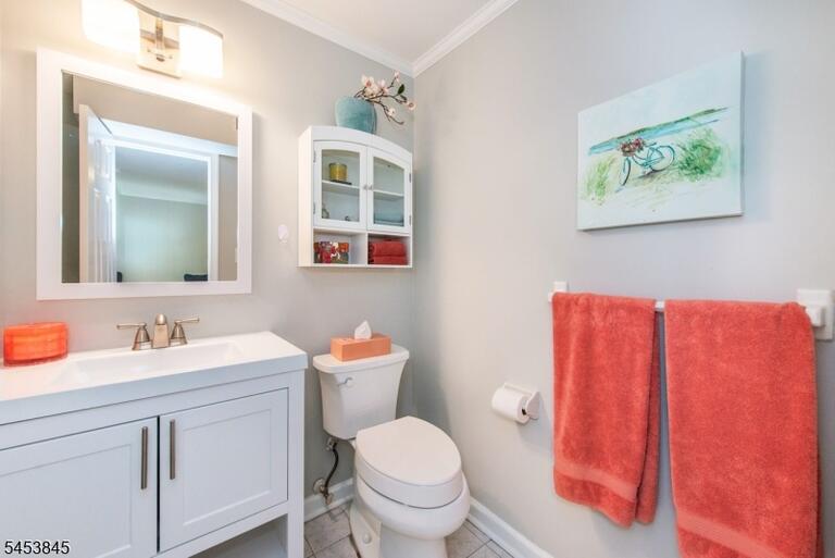 Property listing MLS 4047146 photo 17