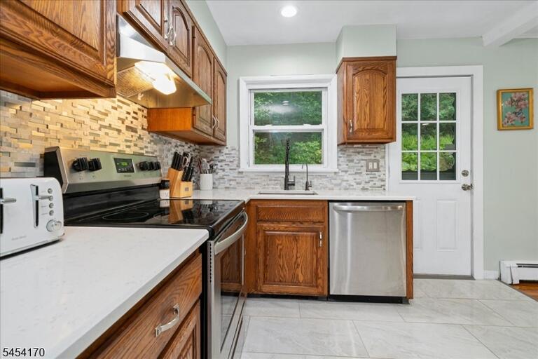 Property listing MLS 4047152 photo 13
