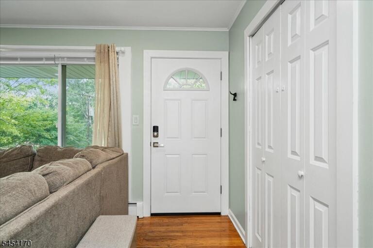 Property listing MLS 4047152 photo 3