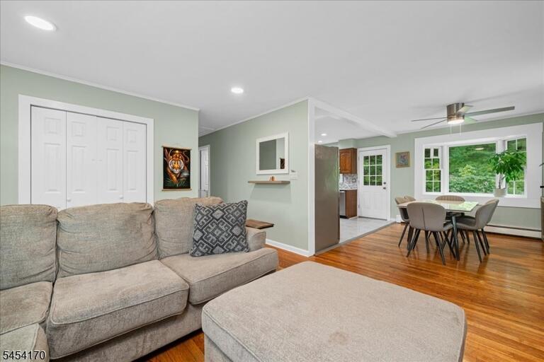 Property listing MLS 4047152 photo 6