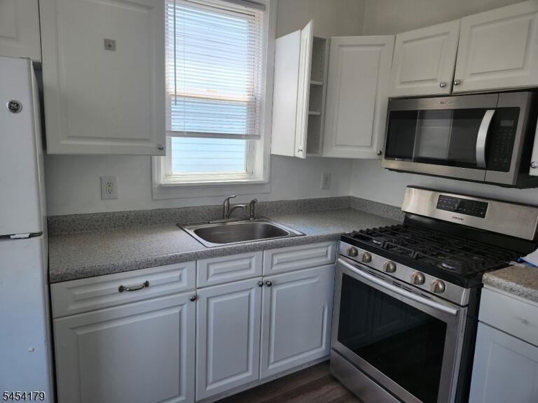 Property listing MLS 4047155 photo 10