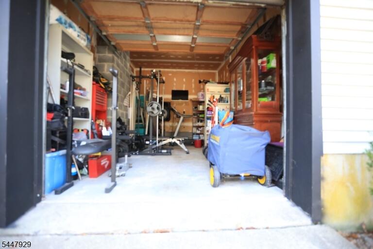 Property listing MLS 4047173 photo 10