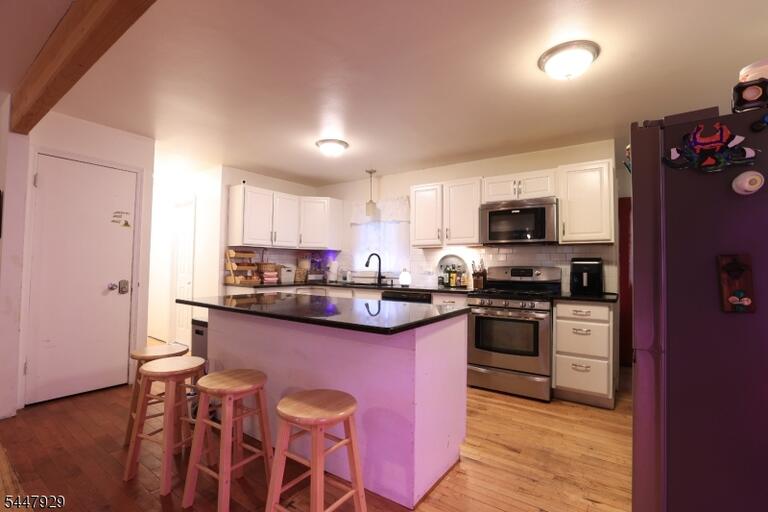 Property listing MLS 4047173 photo 3