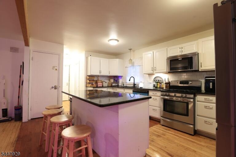 Property listing MLS 4047173 photo 4