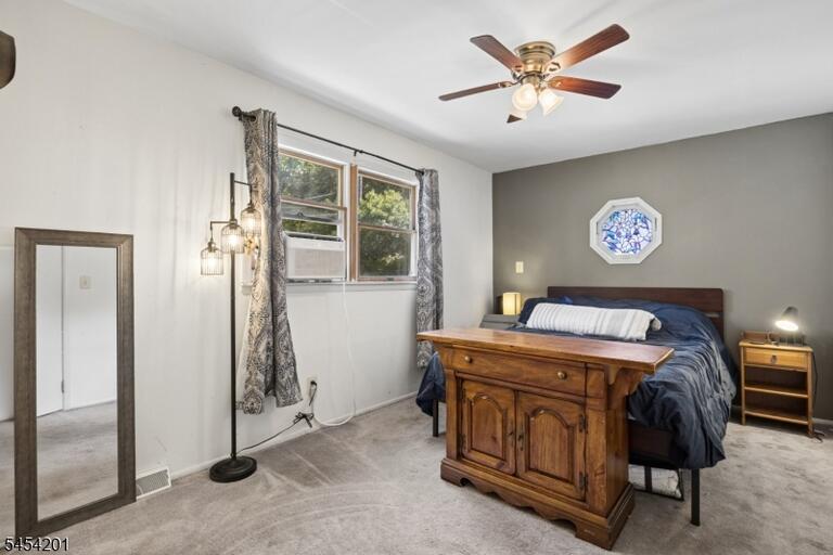 Property listing MLS 4047174 photo 10