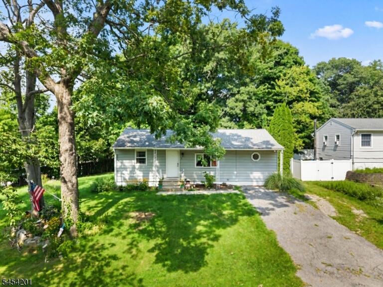 Property listing MLS 4047174 photo 23