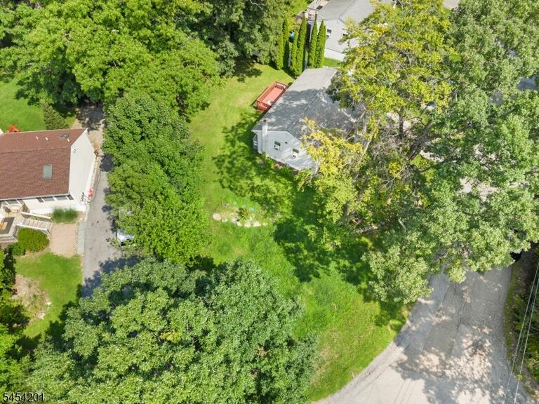 Property listing MLS 4047174 photo 25